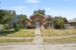 4002 Tropic Ln, Rowlett, TX 75088 - Photo 2