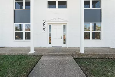 253 Locust Street S #2N, Sulphur Springs, TX 75482 - Photo 2