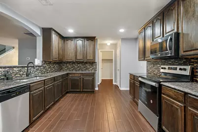204 Rosewood Court, Red Oak, TX 75154 - Photo 12