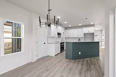 121 Jim Walter Drive, Runaway Bay, TX 76426 - Photo 12