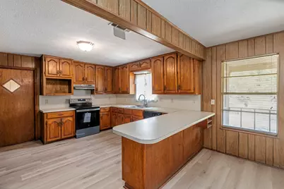2105 Lakeview Drive, Mabank, TX 75156 - Photo 12