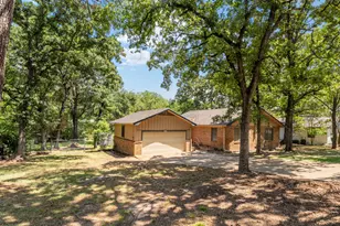 2105 Lakeview Dr, Mabank, TX 75156 - Photo 4