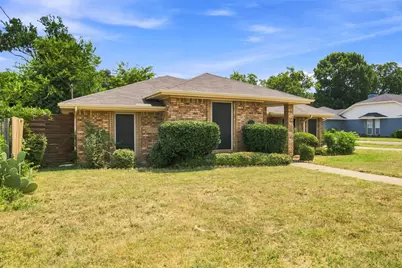 135 Meadow Ridge Drive, Cedar Hill, TX 75104 - Photo 18