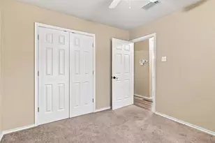 135 Meadow Ridge Dr, Cedar Hill, TX 75104 - Photo 12