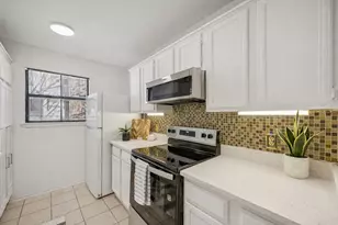 9600 Royal Ln, Dallas, TX 75243 - Photo 8