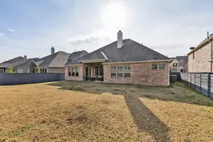 809 Dusty Trl, Little Elm, TX 76227 - Photo 20