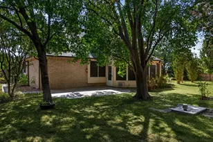 2201 W Brooklake St, Denton, TX 76207 - Photo 24
