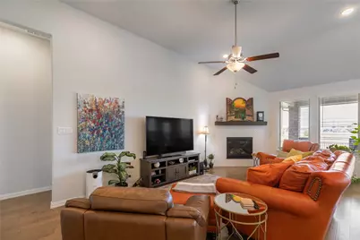 10324 Lakemont Drive, Fort Worth, TX 76131 - Photo 16