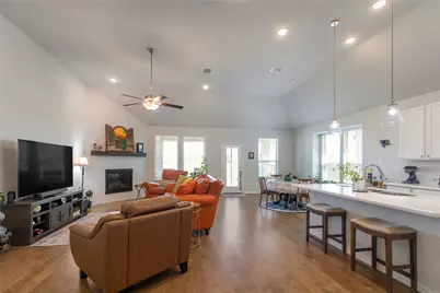 10324 Lakemont Drive, Fort Worth, TX 76131 - Photo 2