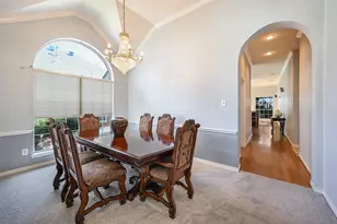 1004 Tennison Dr, Euless, TX 76039 - Photo 10