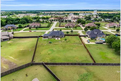 102 Willowbrook Drive, Waxahachie, TX 75165 - Photo 32