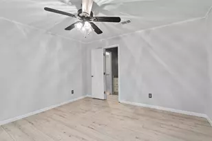 1722 Stonegate Dr, Denton, TX 76205 - Photo 16