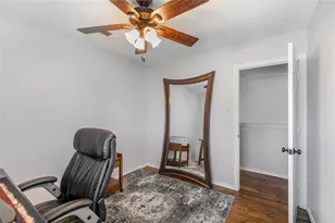 2700 Valleywood Dr, Grapevine, TX 76051 - Photo 18