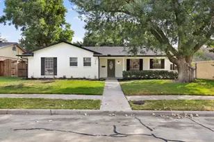 1414 Park E Dr, Garland, TX 75043 - Photo 2