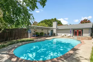 12326 Cedar Bend Dr, Dallas, TX 75244 - Photo 32