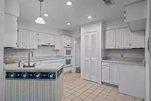 1304 River Oaks Dr, Flower Mound, TX 75028 - Photo 12