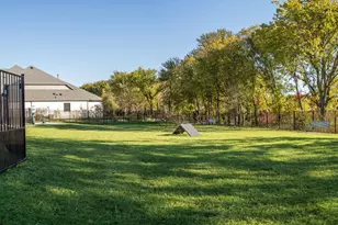 1501 Hawn Dr, Van Alstyne, TX 75495 - Photo 34