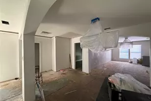 8222 Wes Hodges Rd, Dallas, TX 75217 - Photo 24
