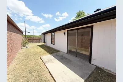 2702 Game Lake Drive, Irving, TX 75060 - Photo 24