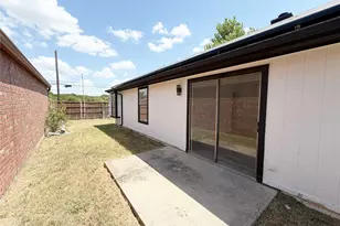 2702 Game Lake Dr, Irving, TX 75060 - Photo 24