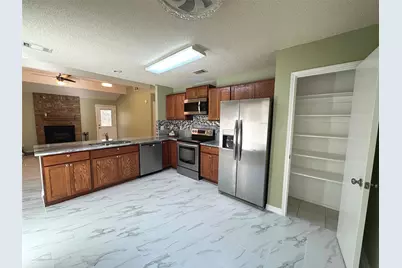 505 Valley Spring Drive, Arlington, TX 76018 - Photo 6