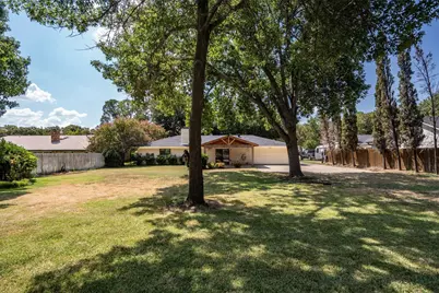 2108 Forest Hills Road, Grapevine, TX 76051 - Photo 34