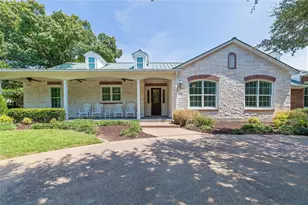 2707 Farmers Branch Ln, Farmers Branch, TX 75234 - Photo 1