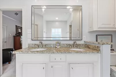 605 Montgomery Street, Fort Worth, TX 76107 - Photo 20