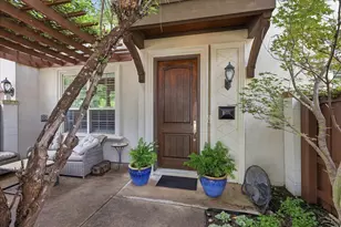 605 Montgomery St, Fort Worth, TX 76107 - Photo 2