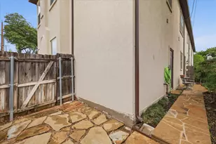 605 Montgomery St, Fort Worth, TX 76107 - Photo 30