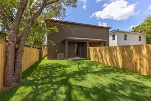 820 Lambert St, Dallas, TX 75203 - Photo 34