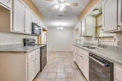 741 NW James Circle, Burleson, TX 76028 - Photo 16