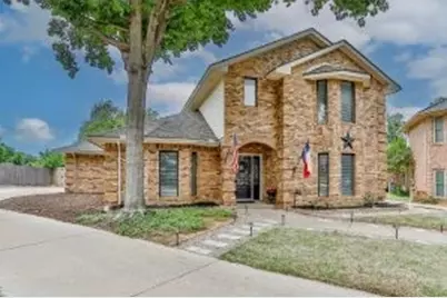 3910 Kingsferry Court, Arlington, TX 76016 - Photo 2