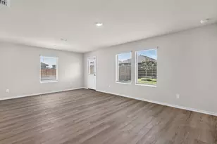 16753 Laguna Vis St, Fort Worth, TX 76247 - Photo 6