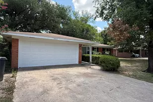 1915 Fairfax Dr, Corsicana, TX 75110 - Photo 2