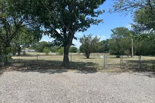 904 Beasley Blvd, Whitewright, TX 75491 - Photo 22