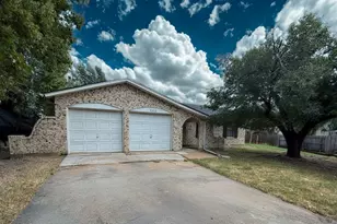 4002 Fairbanks Ct, Irving, TX 75062 - Photo 1