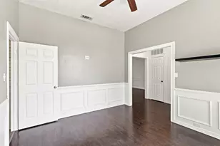 3802 Cromwell Dr, Carrollton, TX 75007 - Photo 6