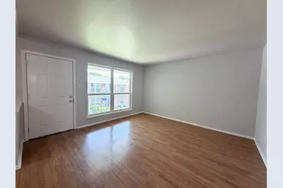 518 N Rogers Street #202, Waxahachie, TX 75165 - Photo 2
