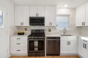 9209 Lindaro Ln, Dallas, TX 75228 - Photo 14