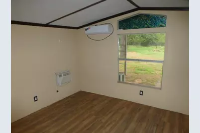 119 Hayes Court, Springtown, TX 76082 - Photo 12