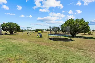 717 Dove Hill Ln, China Spring, TX 76633 - Photo 36