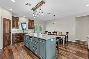 717 Dove Hill Ln, China Spring, TX 76633 - Photo 10