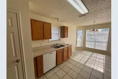 8045 Cannonwood Drive, Fort Worth, TX 76137 - Photo 8
