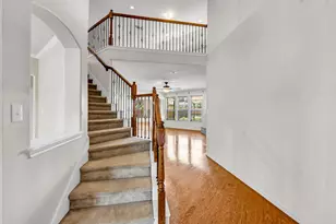 9310 Marble Falls Dr, Arlington, TX 76002 - Photo 2