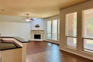 2229 Caroline Dr, Weatherford, TX 76087 - Photo 6