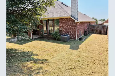 2229 Caroline Drive, Weatherford, TX 76087 - Photo 28