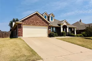 2229 Caroline Dr, Weatherford, TX 76087 - Photo 2