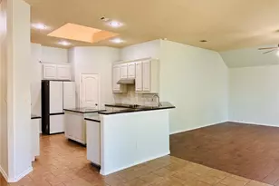 2229 Caroline Dr, Weatherford, TX 76087 - Photo 8