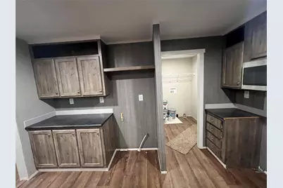 197 E Sweden Street, Walnut Springs, TX 76690 - Photo 18
